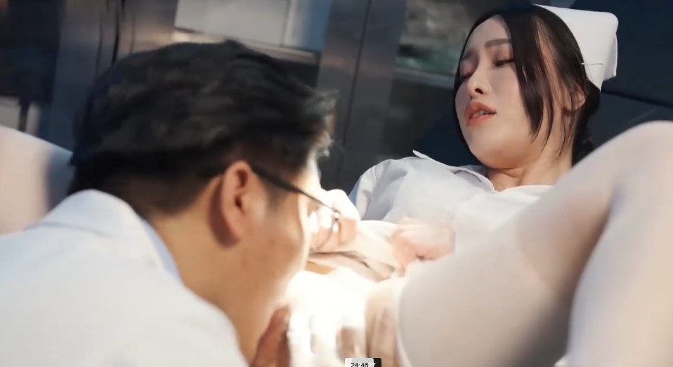 Viện trưởng thăng chức cho em, em sẽ vạch lìn cho viện trưởng quất